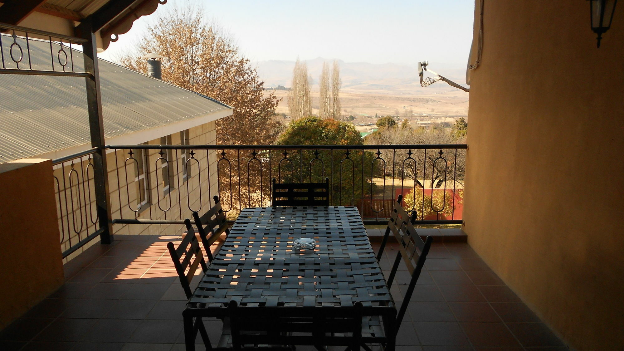 Red Mountain House Hotel Clarens Exterior photo